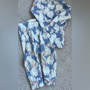 2 piece girls 6-12 month pyjamas GAP BUNNY